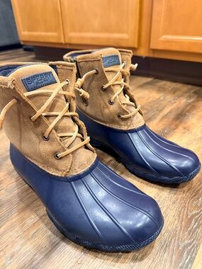 Sperry Women’s Navy and Brown Waterproof Duck Boots